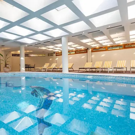 Luxurious Property In Panorama,