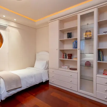 Luxurious Property In Panorama, Отель типа 