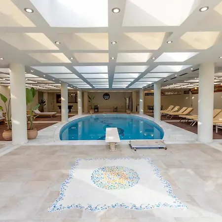 Luxurious Property In Panorama,