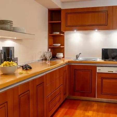 Luxurious Property In Panorama, *